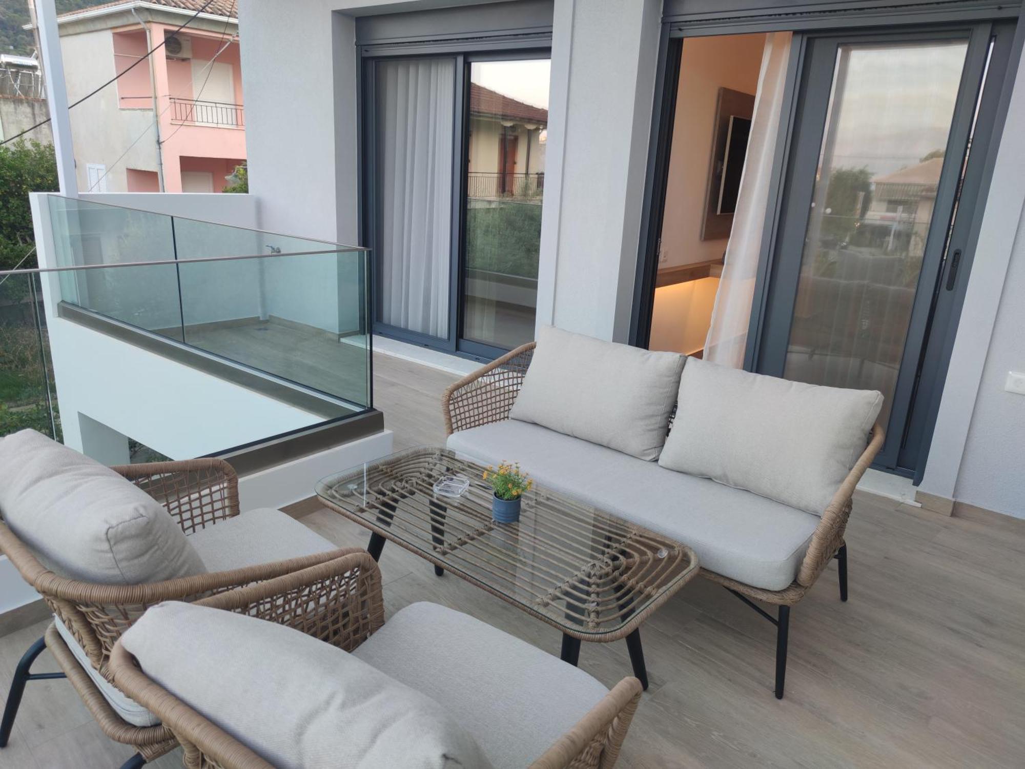 Elianthi Luxury Apartments Nikiána Eksteriør bilde